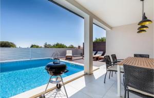 Beautiful Home In Betiga With Wifi