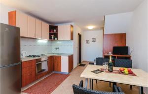 Awesome Apartment In Slano With 2 Bedrooms And Wifi