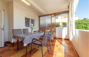 Nice Apartment In Vir With 1 Bedrooms, Wifi And Outdoor Swimming Pool