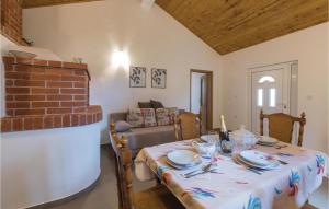 One-Bedroom Holiday Home In Hreljici