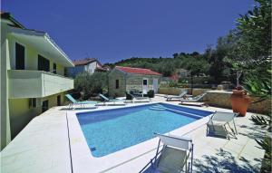 Lovely Apartment In Trogir With House Sea View 
