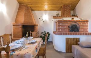 One-Bedroom Holiday Home In Hreljici