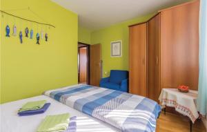 Lovely Apartment In Novigrad With Wifi