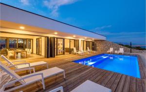 Awesome Home In Kosljun