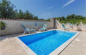 Lovely Apartment In Fondole With Wifi