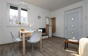 One-Bedroom Apartment In Zadar