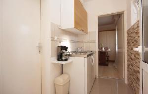 Nice Apartment In Raslina With House Sea View 