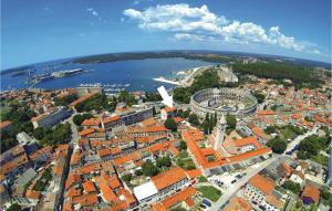 Beautiful apartment in Pula with 2 Bedrooms and WiFi