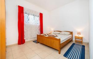 Amazing Apartment In Jasenice With Wifi 