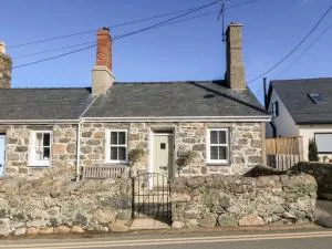 Bwthyn Cerrig Man Pebble Cottage - Ederyn