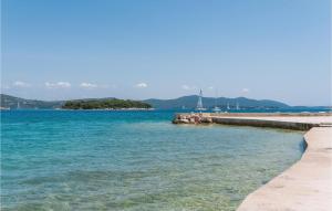 One-Bedroom Apartment In Jezera