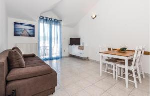 Awesome Apartment In Jezera With 1 Bedrooms And Wifi