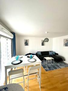 Appartements Superbe 3 PIECES face gare TGV / RER de Massy : photos des chambres