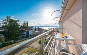 Lovely Apartment In Sveti Filip I Jakov - 3hvězdičkové hotely ve městě Sveti Filip i Jakov