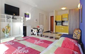 Nice Studio In Makarska With Wifi