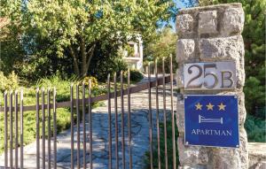 2 Bedroom Gorgeous Apartment In Matulji