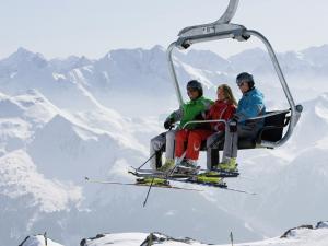 Apartment Uderns near Hochzillertal Ski Lift