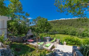 2 Bedroom Gorgeous Home In Klenovica