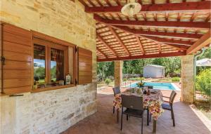 Amazing Home In Klarici With Outdoor Swimming Pool