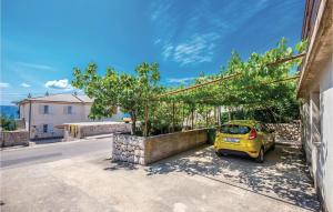 Gorgeous Apartment In Novi Vinodolski