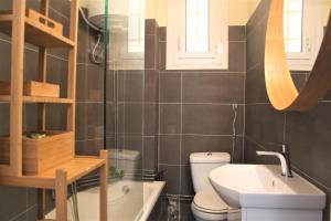 Beautiful apartment next to Acropolis