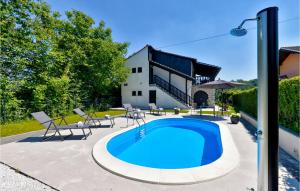 2 Bedroom Lovely Home In Vinica Breg