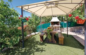 Gorgeous Home In Icici With Sauna 