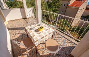 Beautiful Apartment In Novi Vinodolski