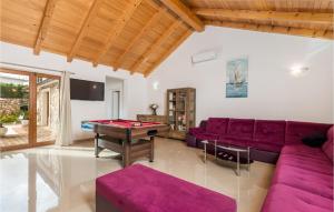 4 Bedroom Nice Home In Gostinjac 