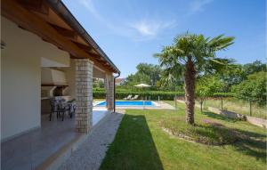 Beautiful Home In Kmacici With 3 Bedrooms, Wifi And Outdoor Swimming Pool