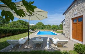 Beautiful Home In Kmacici With 3 Bedrooms, Wifi And Outdoor Swimming Pool