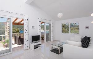 Holiday Home Brna Kosirina