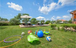 Two-Bedroom Holiday Home In Tinjan