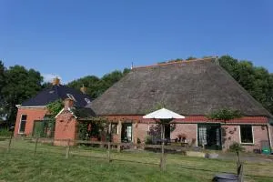 布利尔赫恩农家乐 - Langezwaag