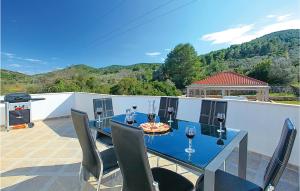 Four-Bedroom Holiday Home Vela Luka 03