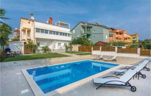 Amazing Apartment In Novigrad With 1 Bedrooms, Wifi And Outdoor Swimming Pool