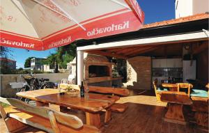 1 Bedroom Amazing Apartment In Bibinje