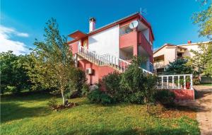 Cozy Home In Pomer With Outdoor Swimming Pool 
