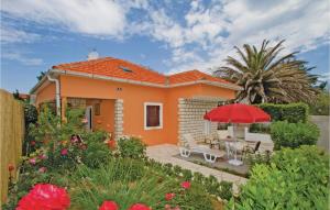 Holiday Home Skrapavac Ii Br Vi - 3hvězdičkové hotely ve městě Privlaka