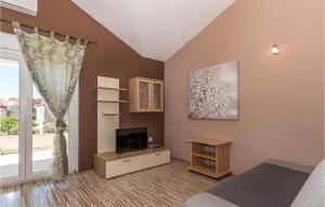 Holiday Home Tribunj 430