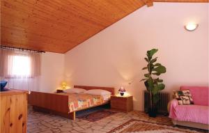 Beautiful Apartment In Pula With Wifi