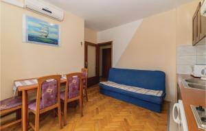 Cozy Apartment In Biograd With Wifi 