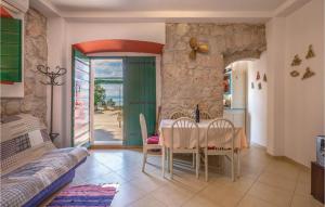 Awesome Home In Podgora With Kitchen
