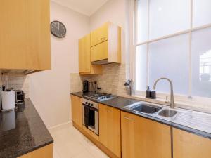 Lovely 2-bedroom flat in Pimlico w outdoor patio - Pass the Keys