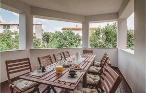 5 Bedroom Beautiful Home In Pula 