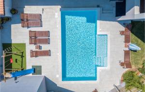 5 Bedroom Beautiful Home In Pula 
