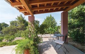 Amazing Home In Supetar With 4 Bedrooms, Wifi And Outdoor Swimming Pool