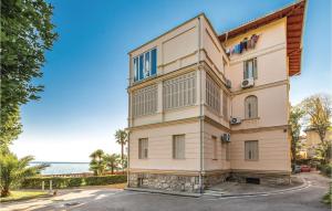 1 Bedroom Lovely Apartment In Lovran