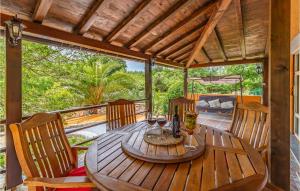 Three-Bedroom Holiday Home In Valtura