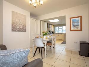 Pass the Keys 3 bedroom home within walking distance of town